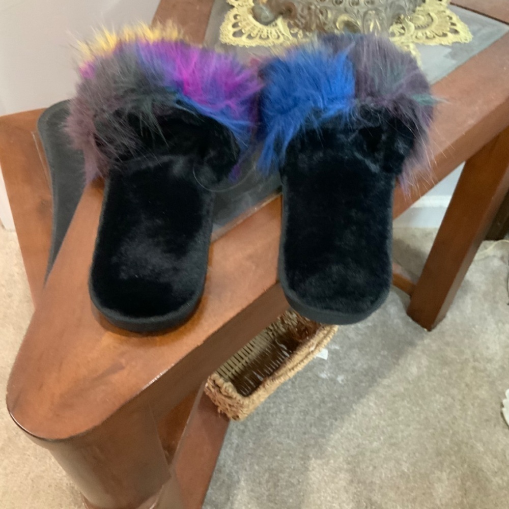 Multicolor Faux Fur Open Toe Slippers Size 42/43 New - Picture 2 of 6